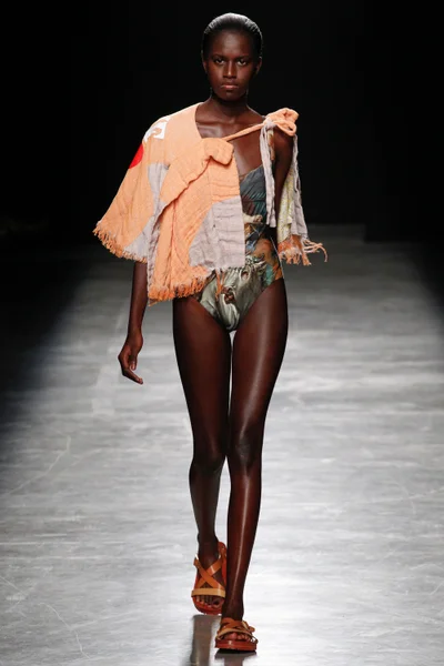 Look 36